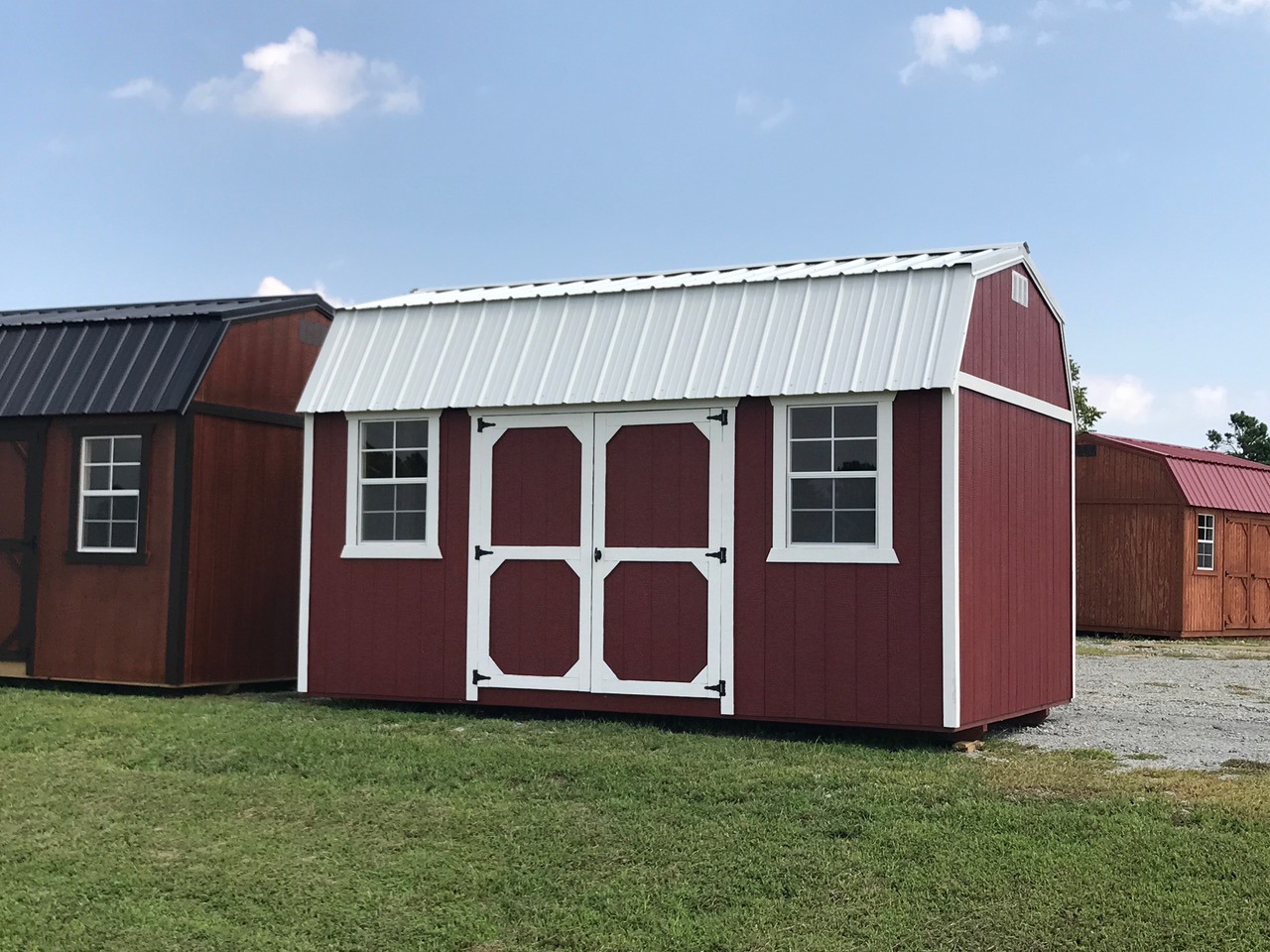 Red express series side lofted barn with white trim